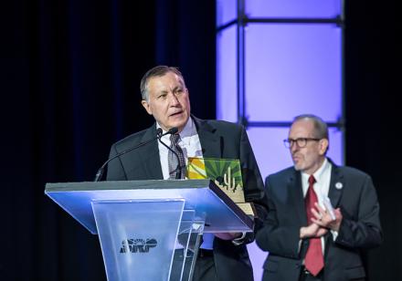 Arizona Department of Water Resources Director Tom Buschatzke delivering his acceptance speech for winning the Governor’s Award for Environmental Excellence (Photo courtesy of Arizona Forward)